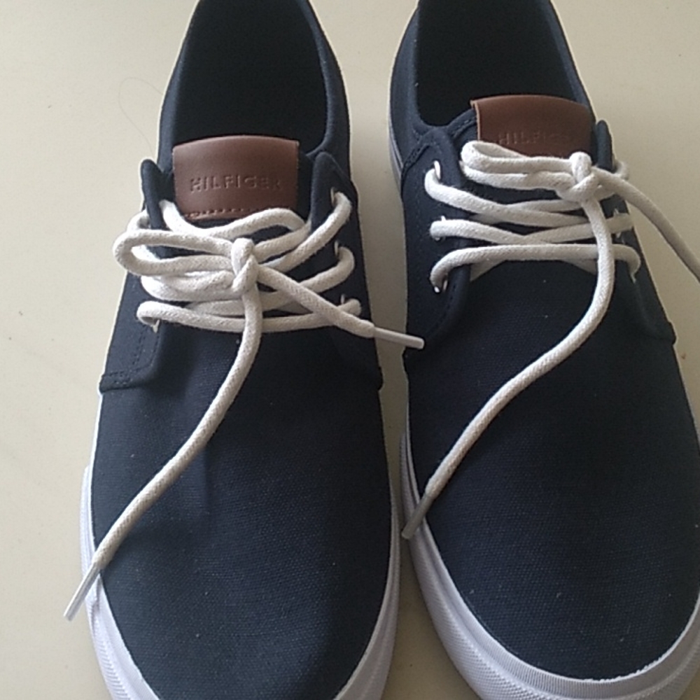 Shoes - Picture 2 of 6
